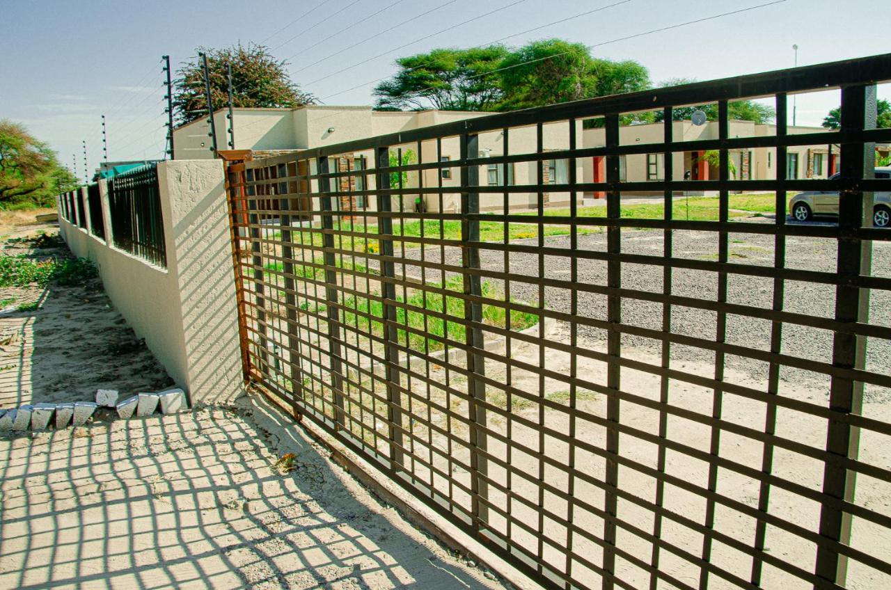 Nexovant Furnished Apartments Maun Buitenkant foto